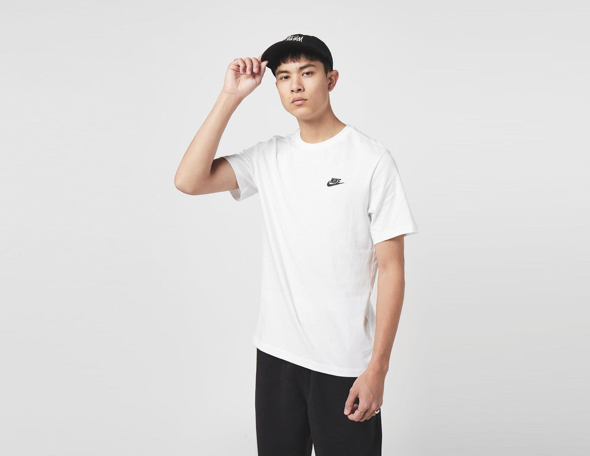Nike Sportswear Club T-Shirt