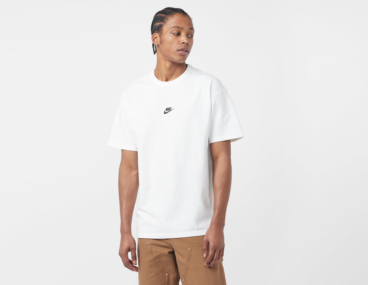 Nike Premium Essentials T-Shirt