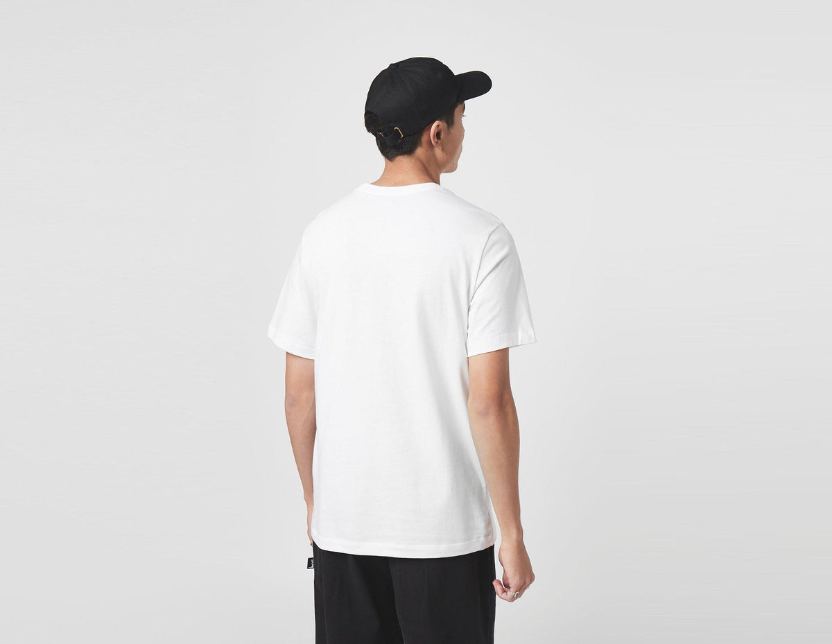 Nike Sportswear Club T-Shirt