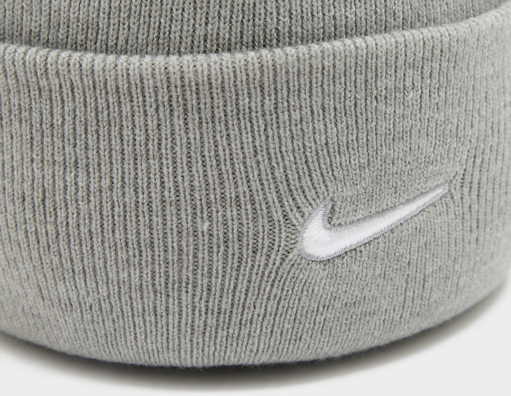 Nike Peak Swoosh Beanie