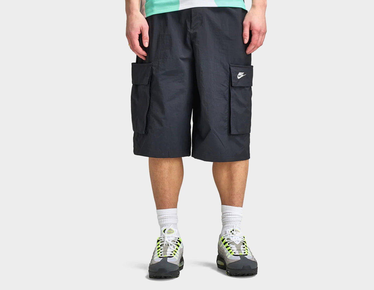 Nike Club Oversized Cargo Shorts