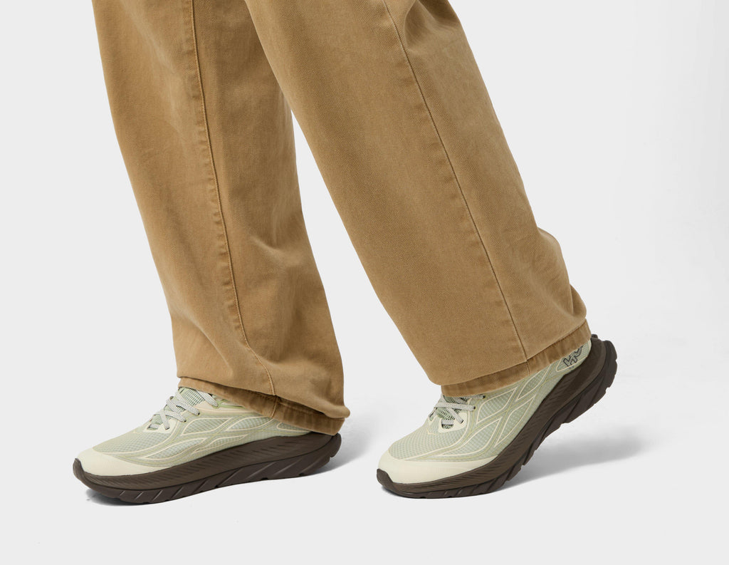 HOKA Mach Remastered Aura
